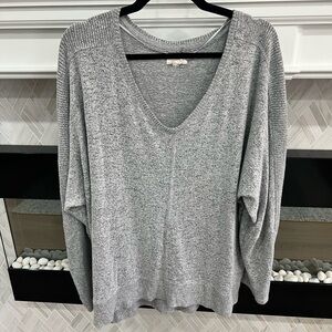 Cupio Heathered Gray V-Neck Super Soft Sweater Light Weight Size 1X